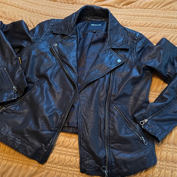 Madewell Washed Leather Motorcycle Jacket : Brass Hardware edition size Medium - Picture 4 of 5